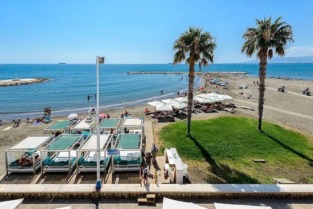 Hotel La Chancla Malaga 3*,